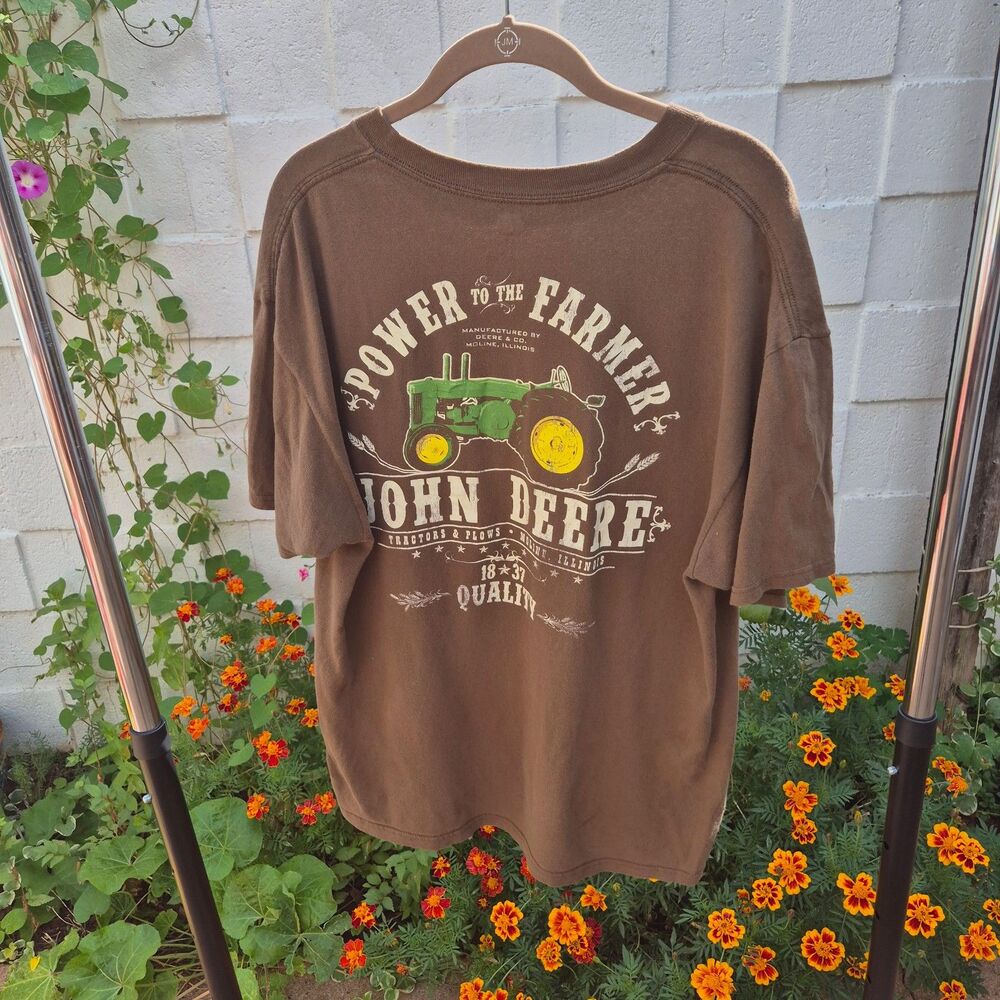 John Deere Vintage Men's XL Tractor Graphic T Shirt Power to the Farmer Cotton